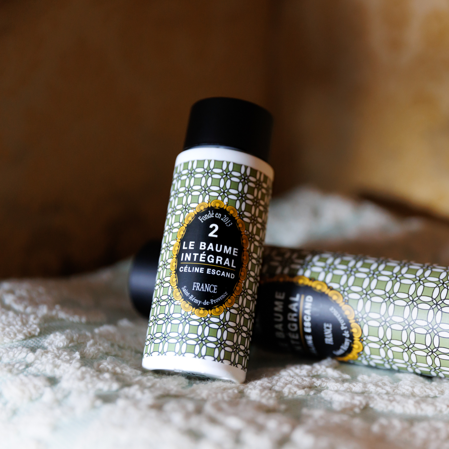 N.2 - AUX HUILES ESSENTIELLES